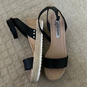 Steve Madden wedges, so cute and SO comfortable. Lightly worn!